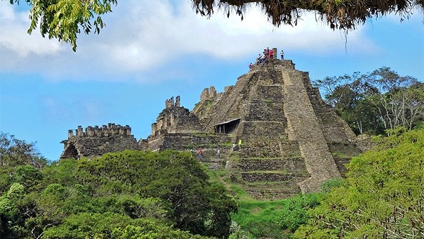 Zona Arqueol�gica Tonin�