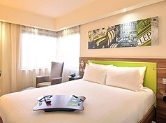 Hampton Inn by Hilton Celaya, Celaya