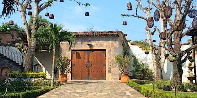 La Antigua Colonial, Cerro Azul