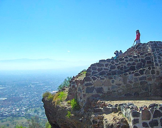 Cerro de la Estrella (Hill)