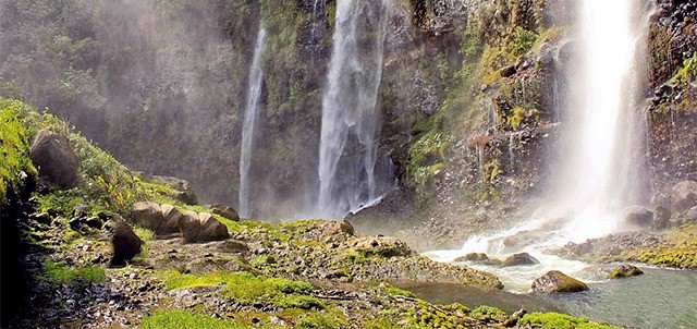 Chorros del Varal, Los Reyes