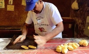 What to do in Panadería El Resobado, Coatepec