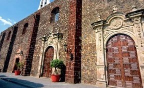 What to do in Templo y Convento de las Capuchinas, Salvatierra