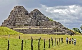 Qué hacer en Zona Arqueológica Moral - Reforma , Balancán