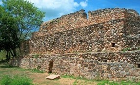 Qué hacer en Zona Arqueológica de Oxkintok, Mérida
