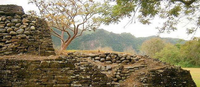 Zona Arqueológica Vega de la Peña, Tlapacoyan