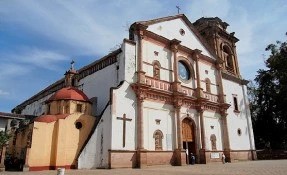 Qué hacer en Basílica de Nuestra Señora de la Salud, Pátzcuaro
