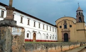What to do in Templo y Colegio de la Compañía de Jesús, Pátzcuaro
