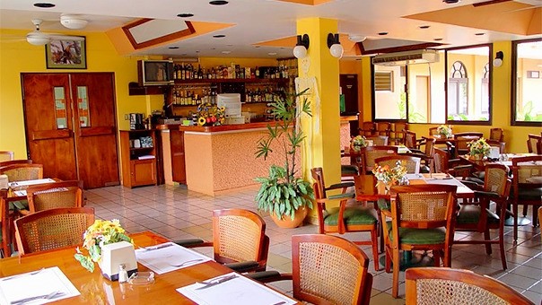 Tierra de Tucanes Restaurant