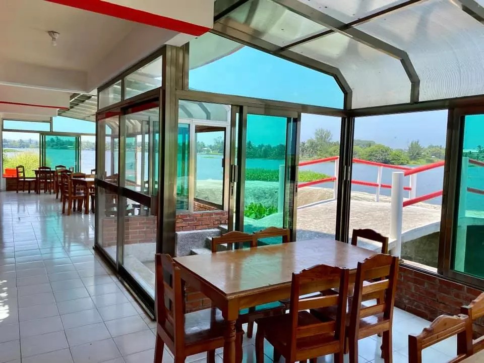 Las Gaviotas Restaurant