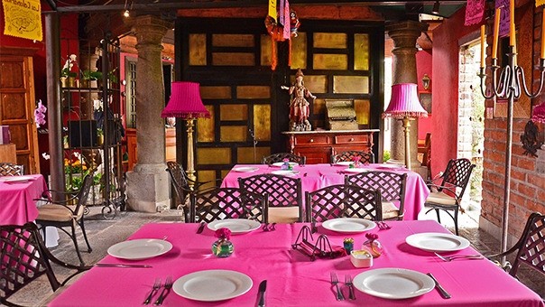 Las Calandrias Restaurant