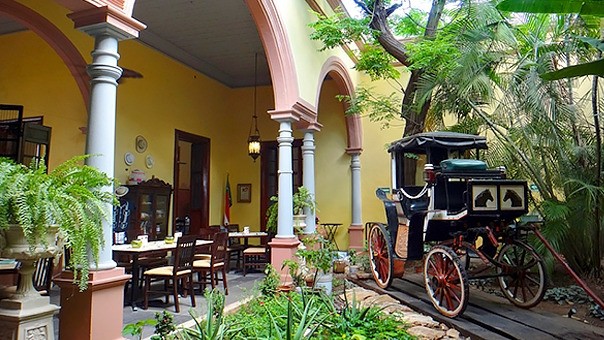 La Chaya Maya Restaurant