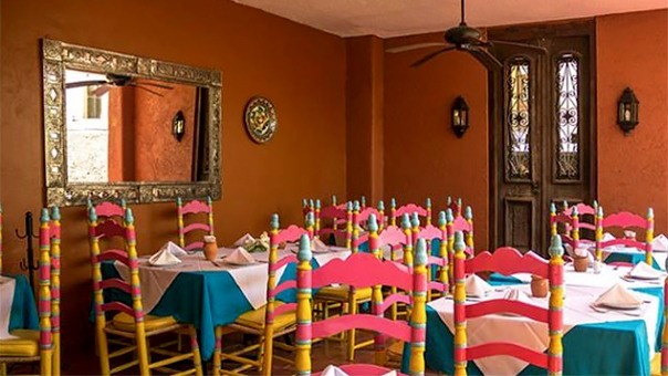 Las Palomas de Santiago Restaurant