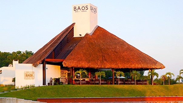 Baos Mar y Tierra Restaurant