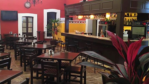 Banana's Bar Restaurant