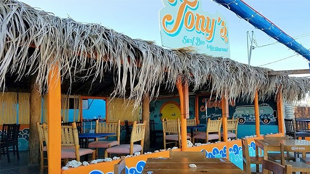 Tonys Surf Bar y Restaurante Restaurant