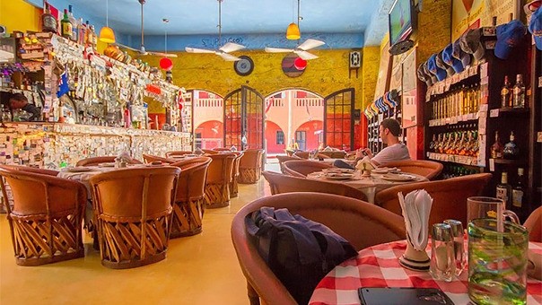 Restaurante Tequilas Sunrise Bar and Grill