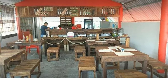 La Cabaña del Puerco Coqueto Restaurant