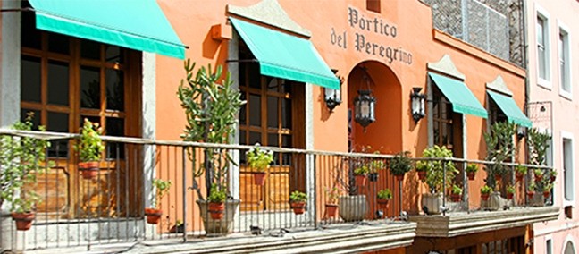 Pórtico del Peregrino, Mérida