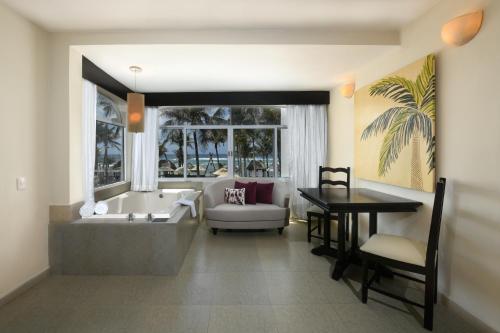 Hidden Beach Resort, Kantenah