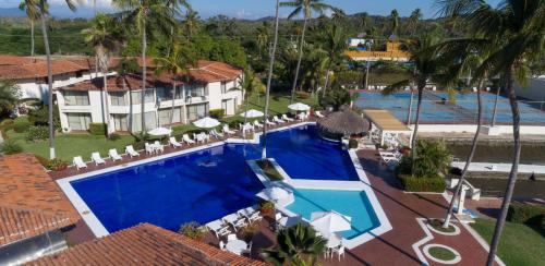 Cabo Blanco Hotel and Marina, Barra de Navidad