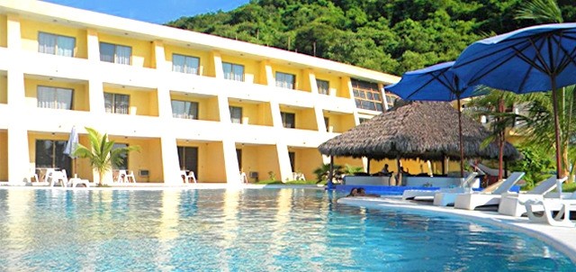 La Quinta Gran Bahía Cuastecomates, Cuastecomates