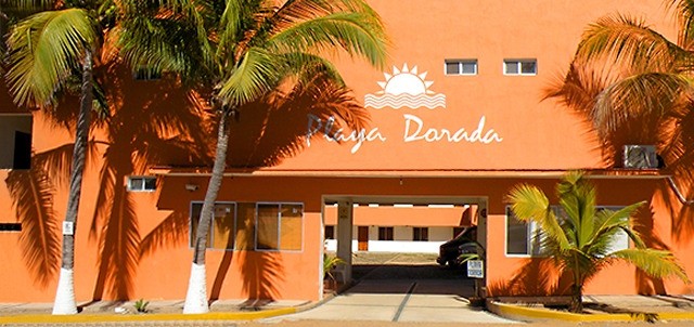 Playa Dorada, Punta Pérula