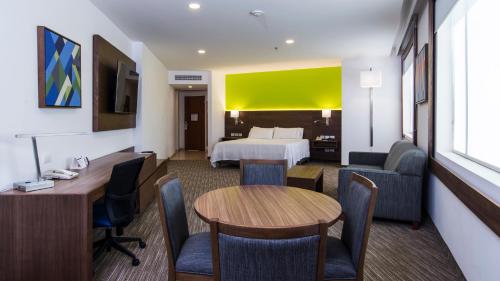 Holiday Inn Express, Puebla