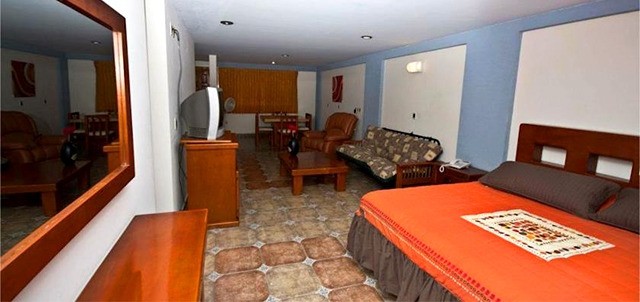 Suites D Reyes, Irapuato