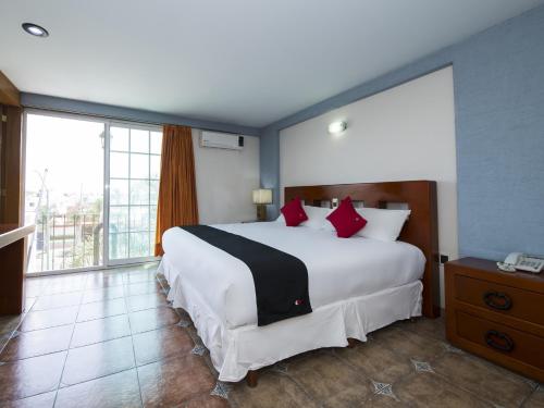 Suites D Reyes, Irapuato