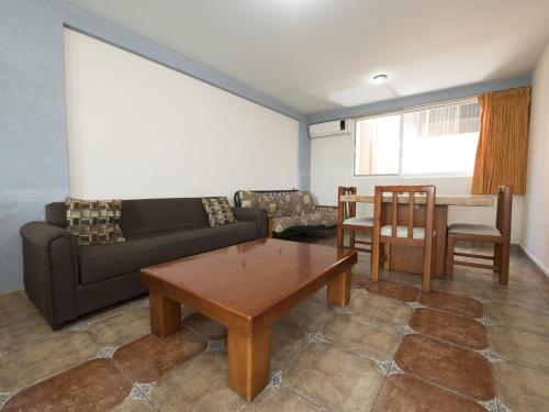 Suites D Reyes, Irapuato
