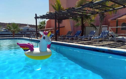 Club Cantamar, La Paz