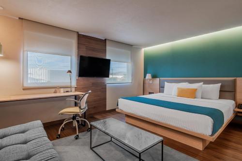 City Express Suites Querétaro, Querétaro