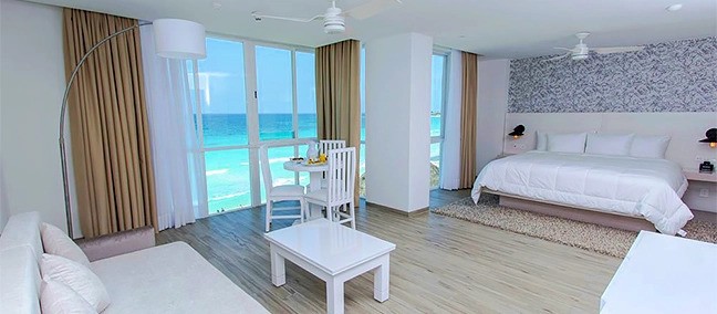 Óleo Cancún Playa, Cancún