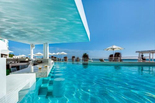 Óleo Cancún Playa, Cancún