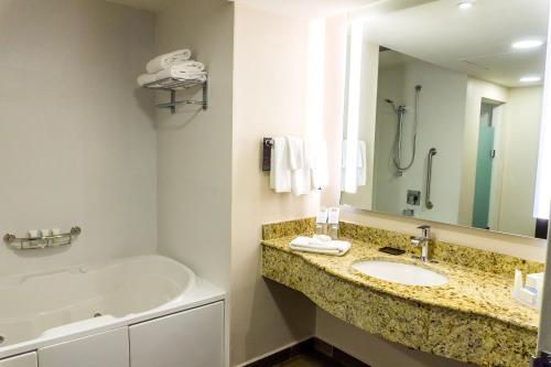Courtyard by Marriott San Luis Potosí, San Luis Potosí