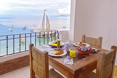 Emperador, Puerto Vallarta