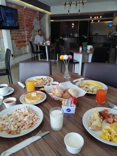Campestre Inn, León