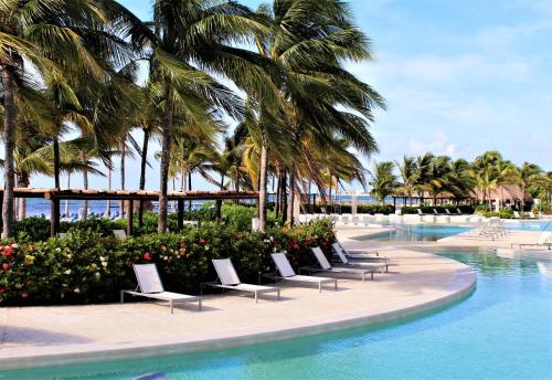 BlueBay Grand Esmeralda, Playa del Carmen