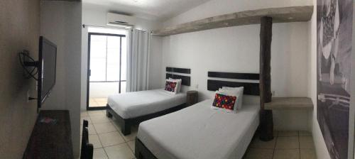Maya Rue, Palenque