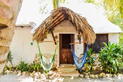 Zomay, Holbox