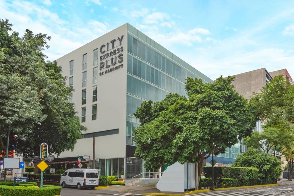City Express Plus Insurgentes Sur, Ciudad de México