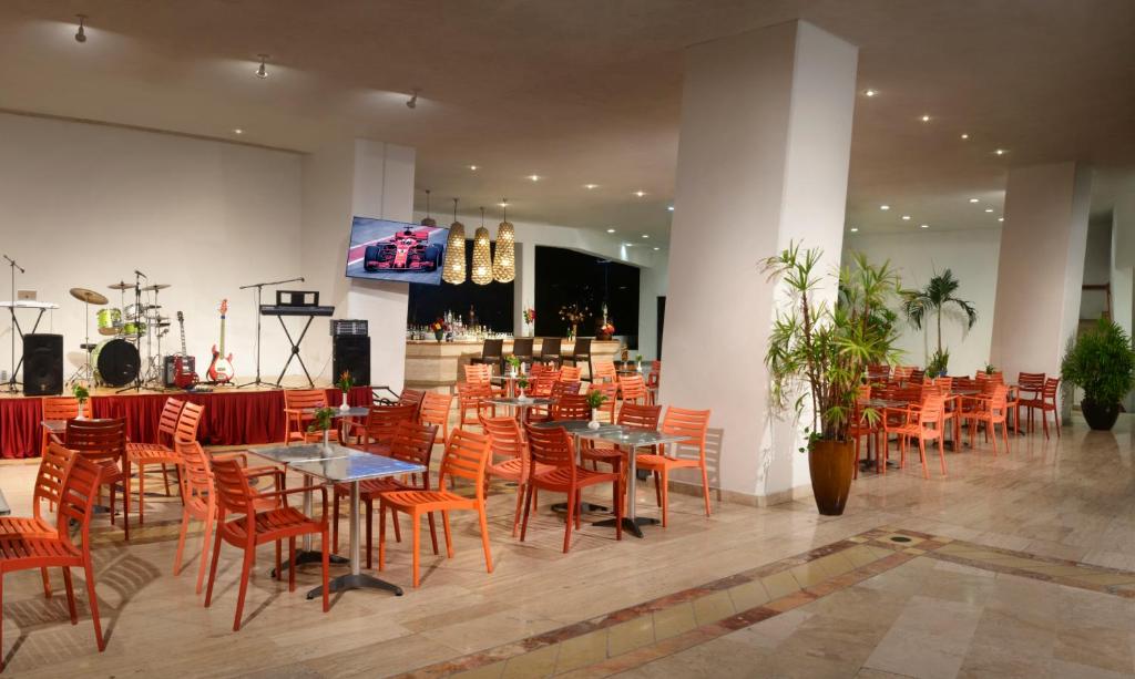 HS Hotsson Smart Acapulco, Acapulco