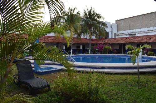 Plaza Almendros, Isla Mujeres