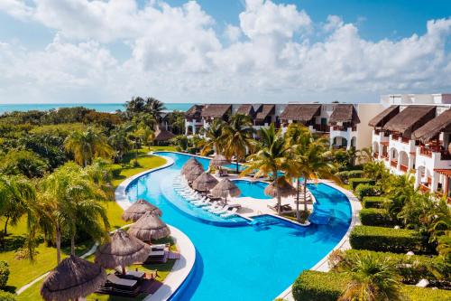 Valentin Imperial Maya, Playa del Secreto