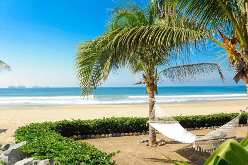 Las Palmas Luxury Villas, Barra de Potosí