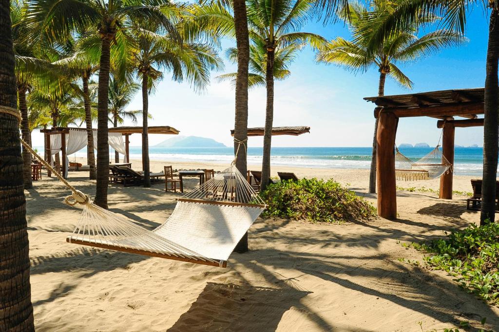 Las Palmas Luxury Villas, Barra de Potosí