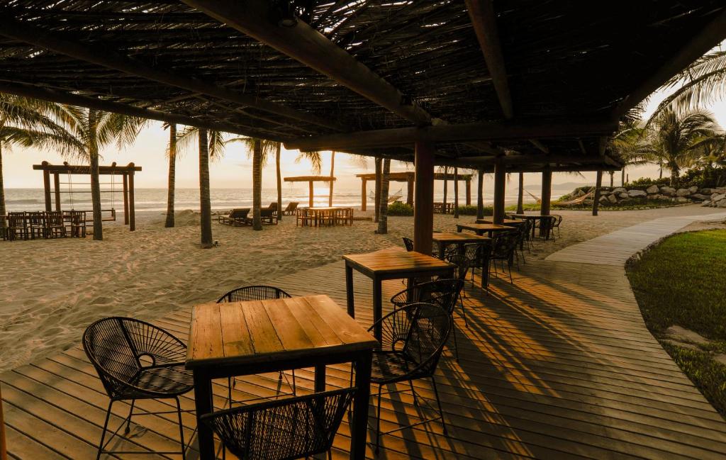 Las Palmas Luxury Villas, Barra de Potosí