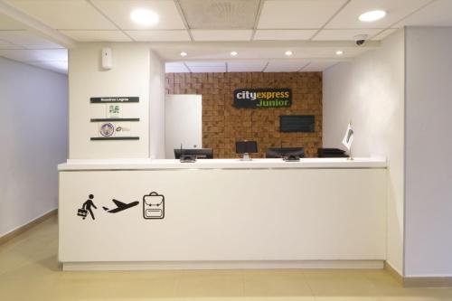 City Express Junior Toluca Aeropuerto, Toluca