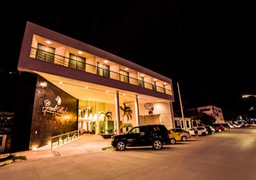 Grand Marlon, Chetumal